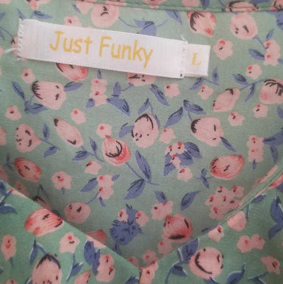 Floral green tank top - Picture 3 of 3